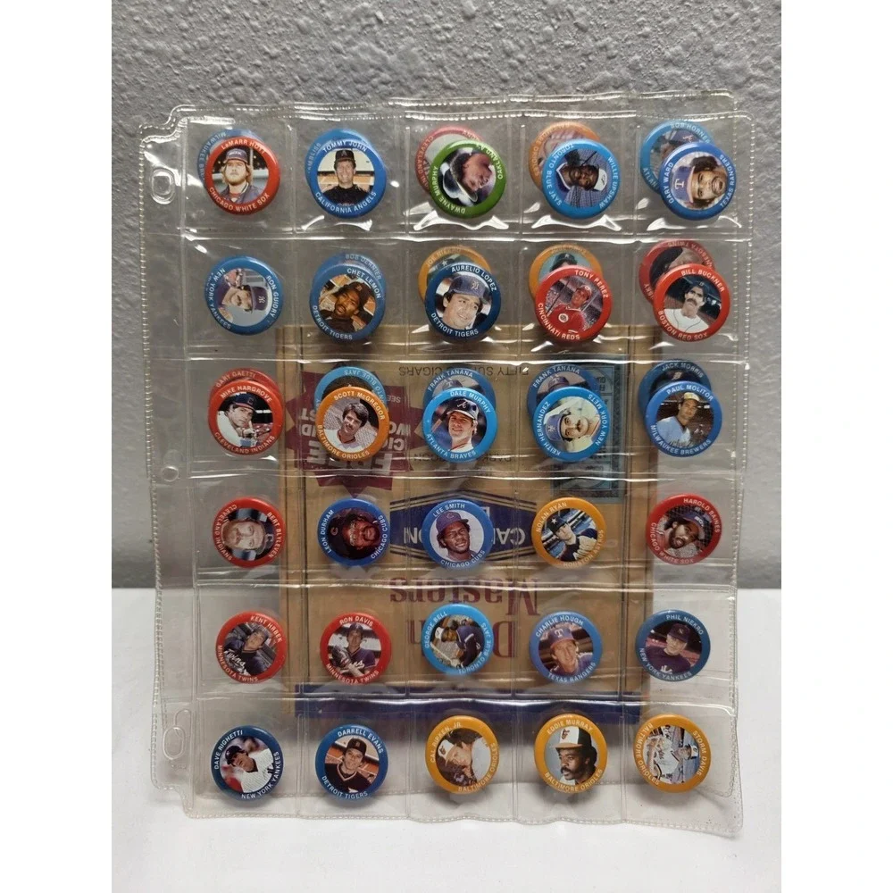 1984 Fun Foods Baseball Buttons Complete 133 (+2 extra) Button Pin Set